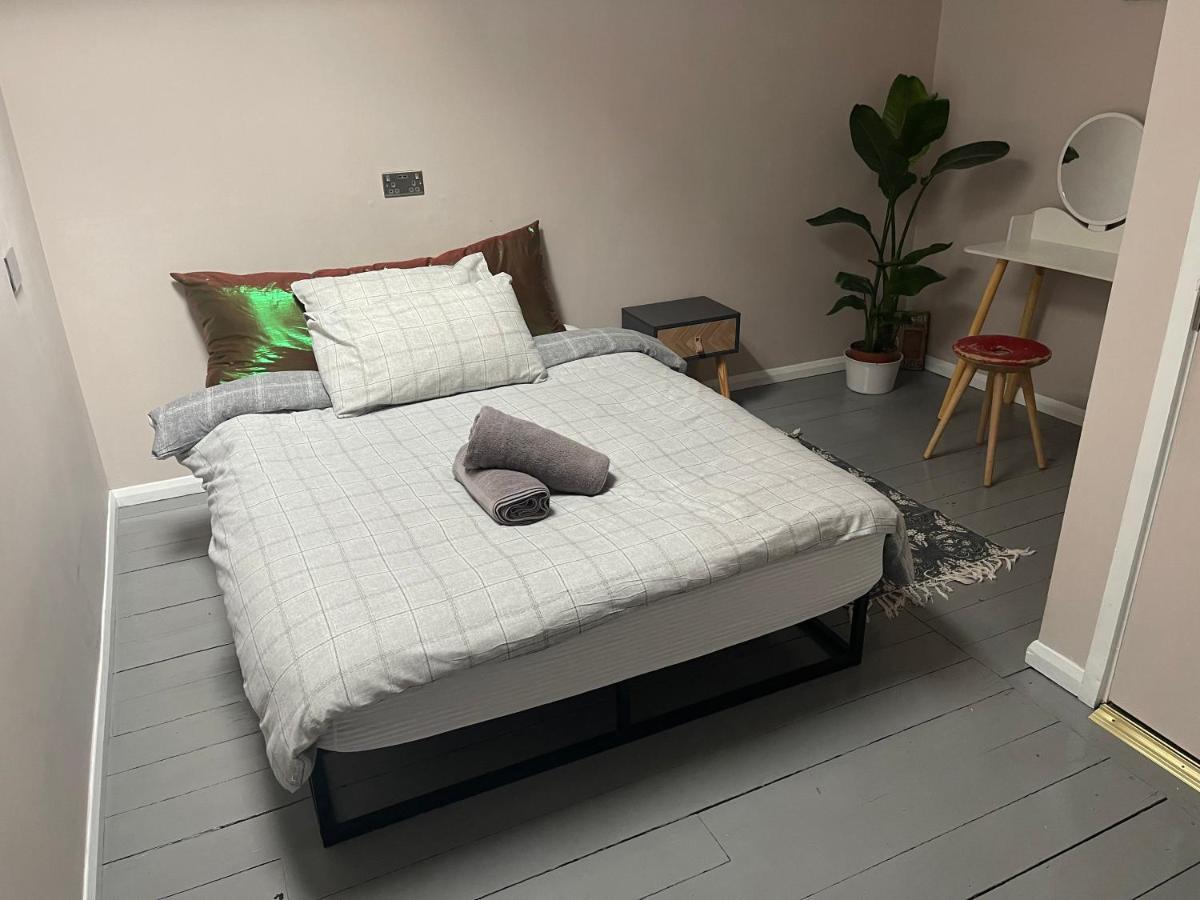 The Dictionary Hostel, Shoreditch, * Londra